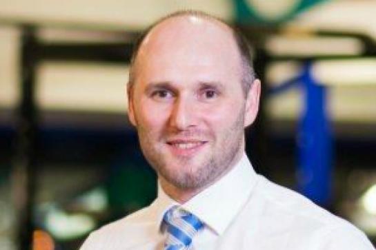 Photograph of Simon Stewart
